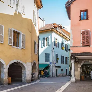 Le Veyrier - Small For 2 People In The Heart Of The Old Town Annecy